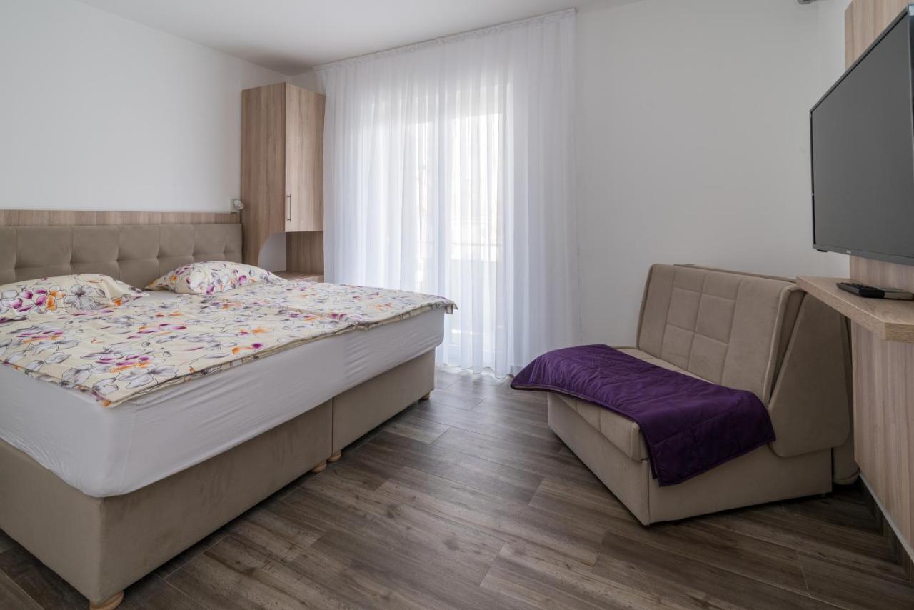 Apartments & Rooms Lavanda Malinska Exterior photo